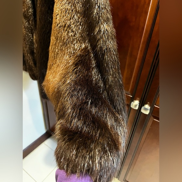John Pavlis Arlington Heights Beaver Fur Coat EUC Heavy Beautiful - Picture 6 of 9